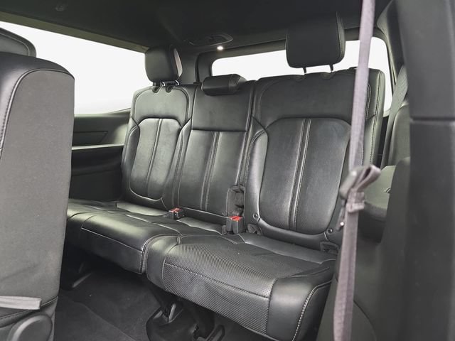 Used 2024 Jeep Wagoneer Series II w/ Flexible Seating Group RWD image 35