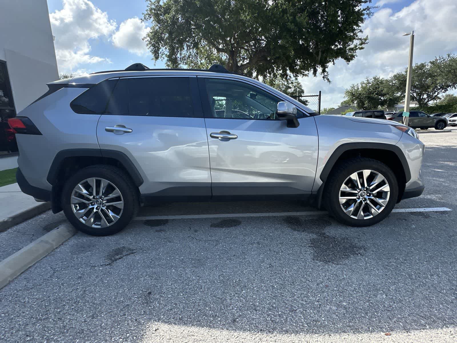 Used 2020 Toyota RAV4 Limited w/ All Weather Liner Package AWD/4WD image 10