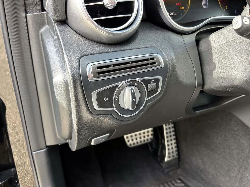 Used 2020 Mercedes-Benz C 300 4MATIC Sedan image 14