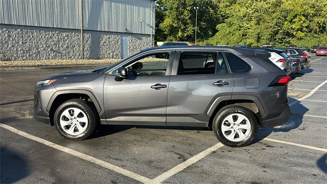 Used 2024 Toyota RAV4 LE image 6