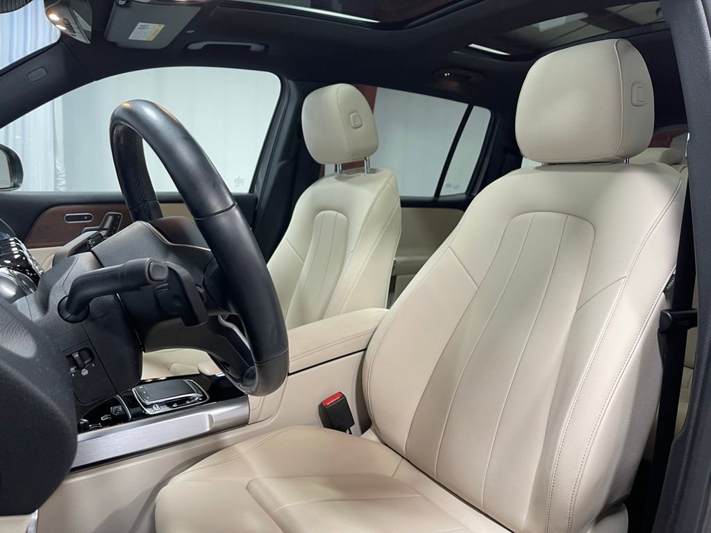 Certified 2020 Mercedes-Benz GLB 250 4MATIC image 22
