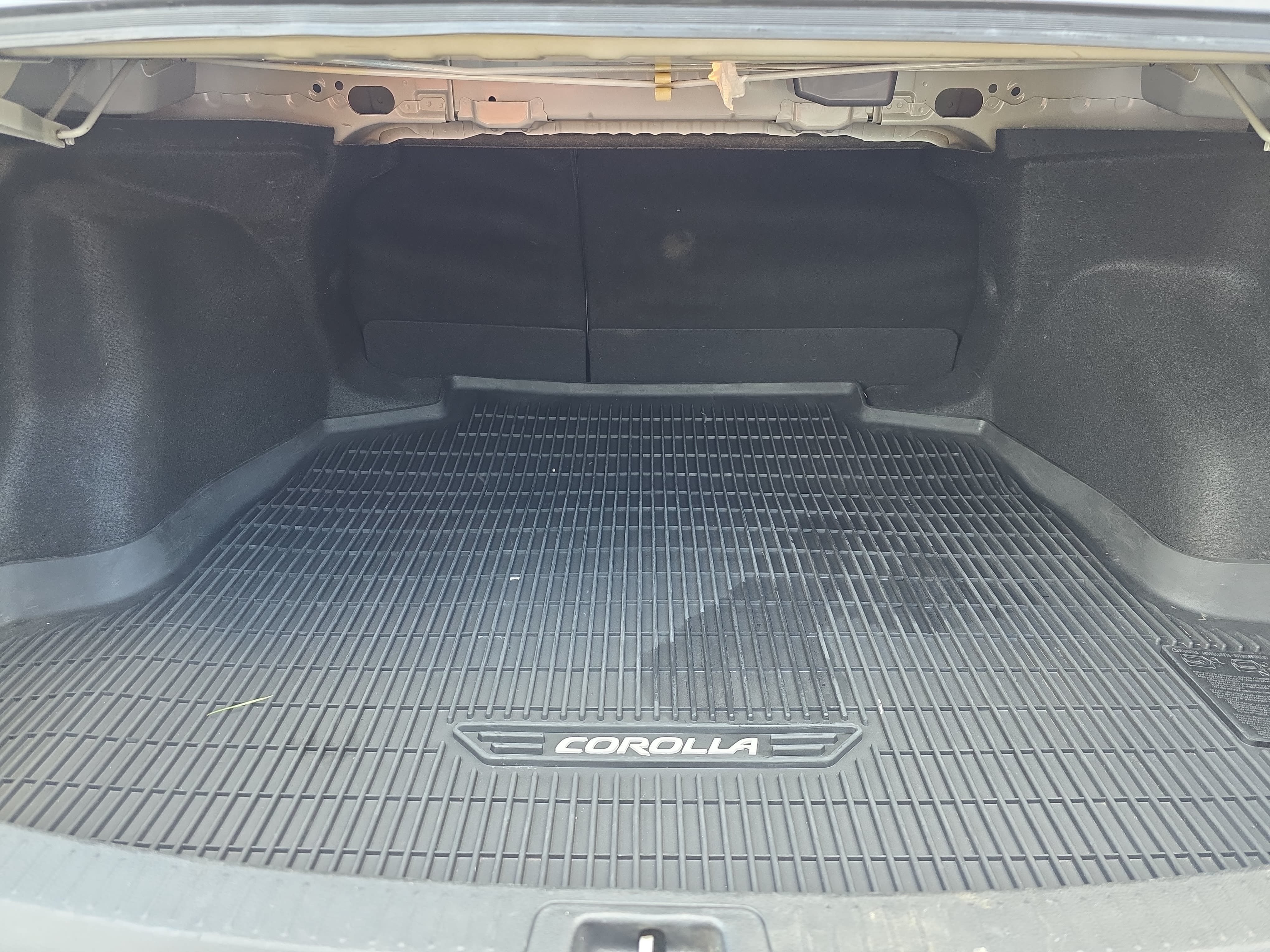 Used 2020 Toyota Corolla SE FWD image 10