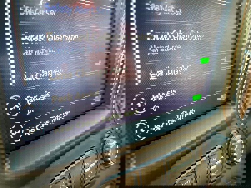 Used 2020 Chevrolet Silverado 3500 High Country w/ Z71 Off-Road Package image 52