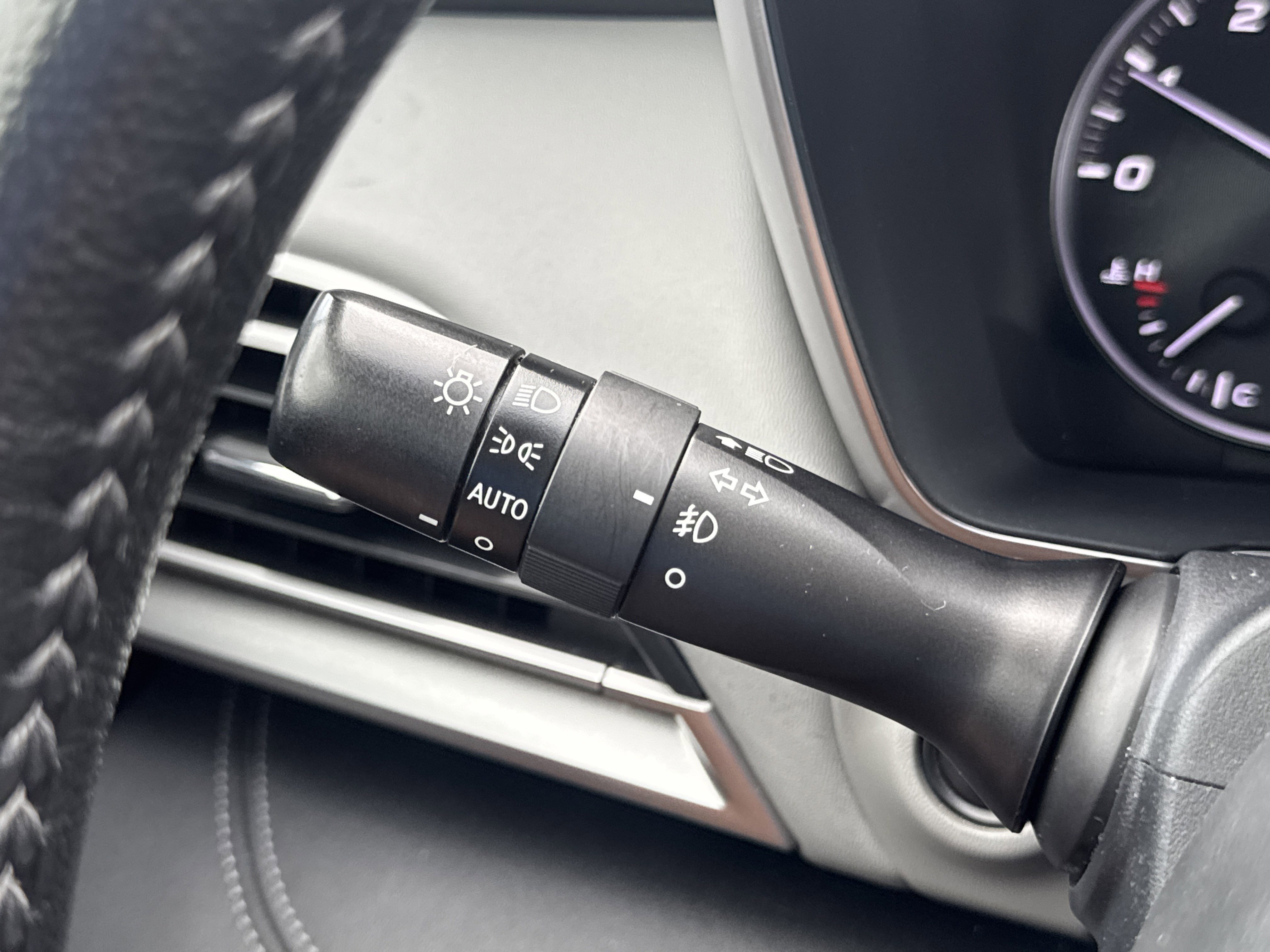 Certified 2021 Subaru Outback Limited w/ Popular Package #2 image 16