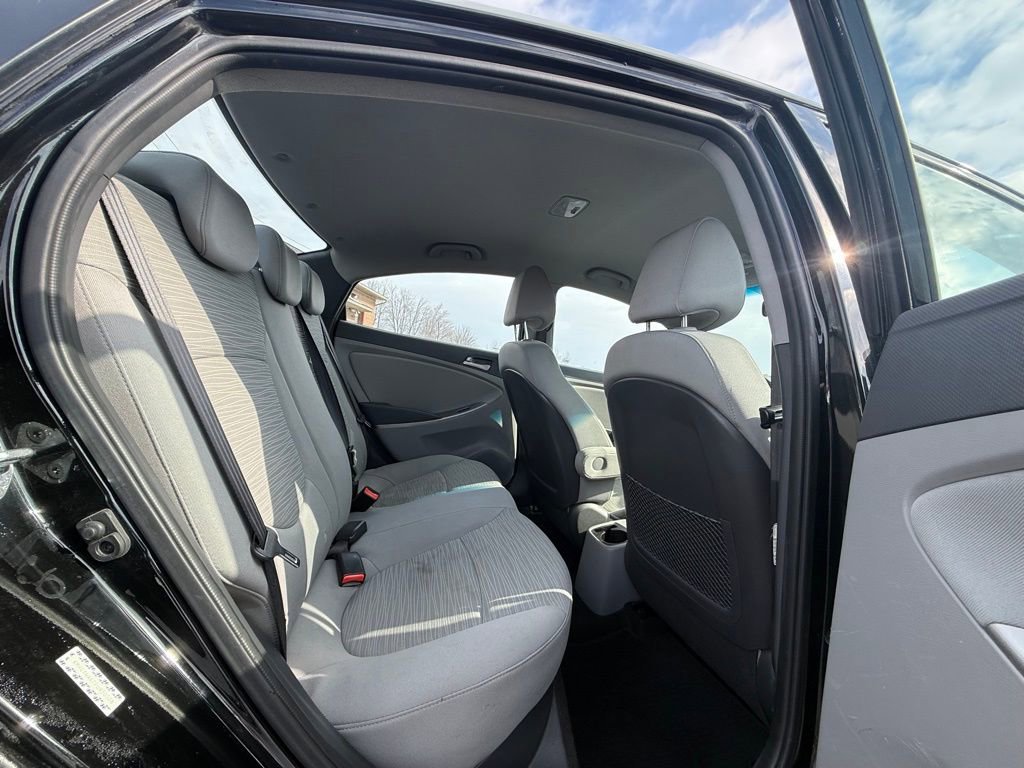 Used 2015 Hyundai Accent GLS image 20