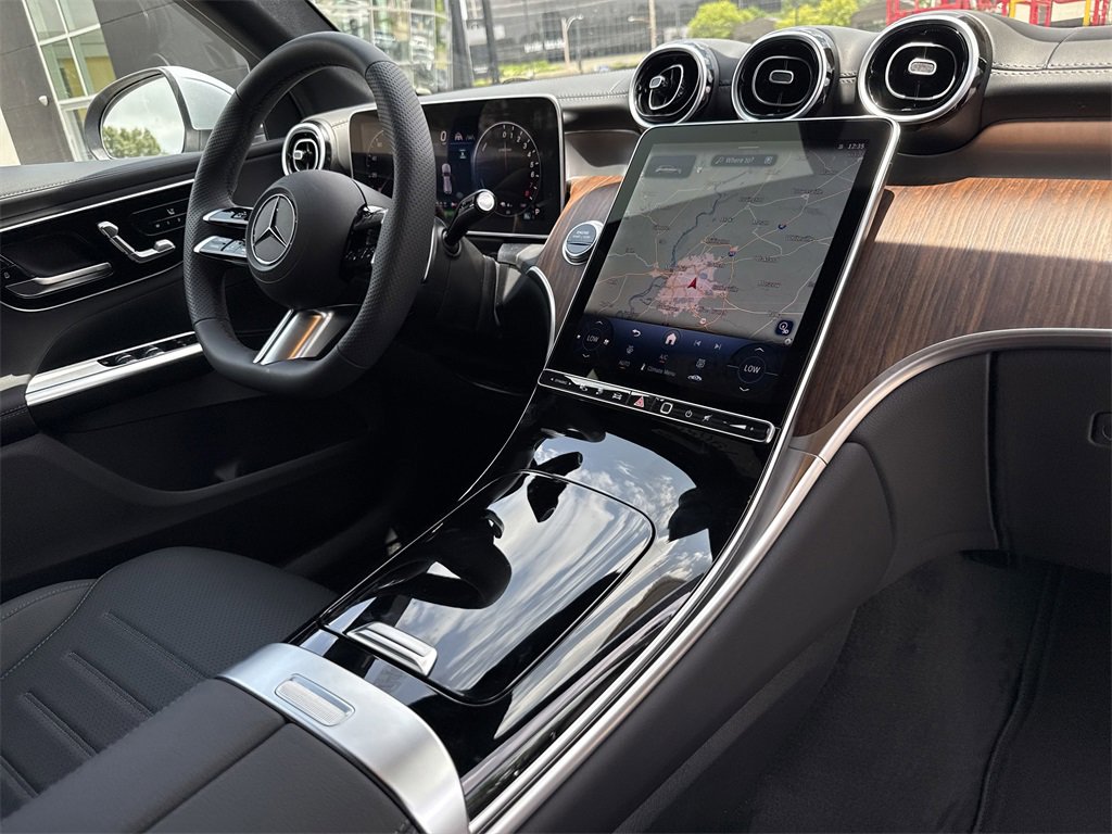 New 2025 Mercedes-Benz GLC 350e 4MATIC image 19