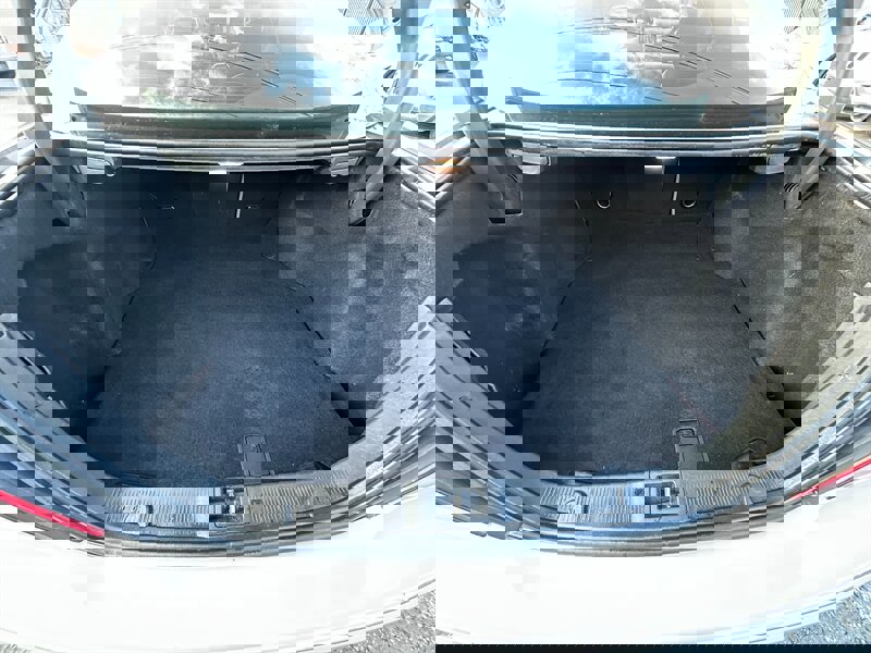 Used 2009 Mercedes-Benz CLK 350 Coupe image 11