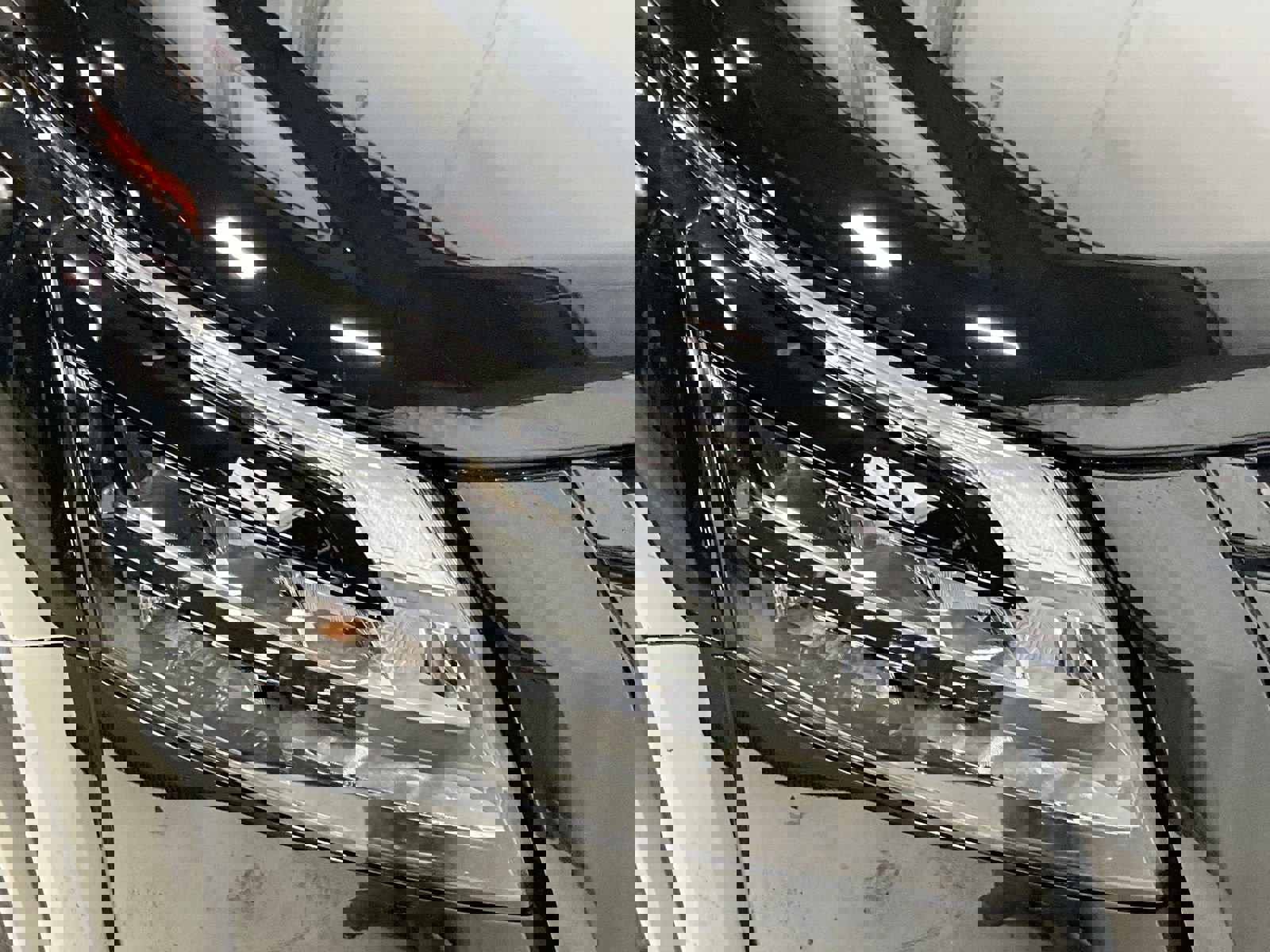 Used 2025 Nissan Pathfinder SL w/ Black Appearance Package image 26