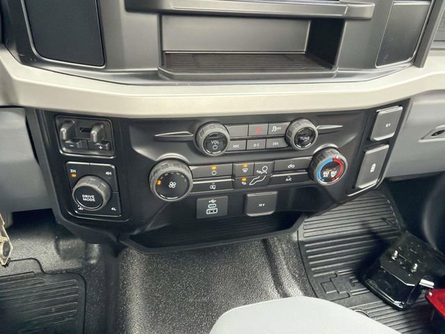 New 2026 Ford F350 XL w/ XL Chrome Package image 15