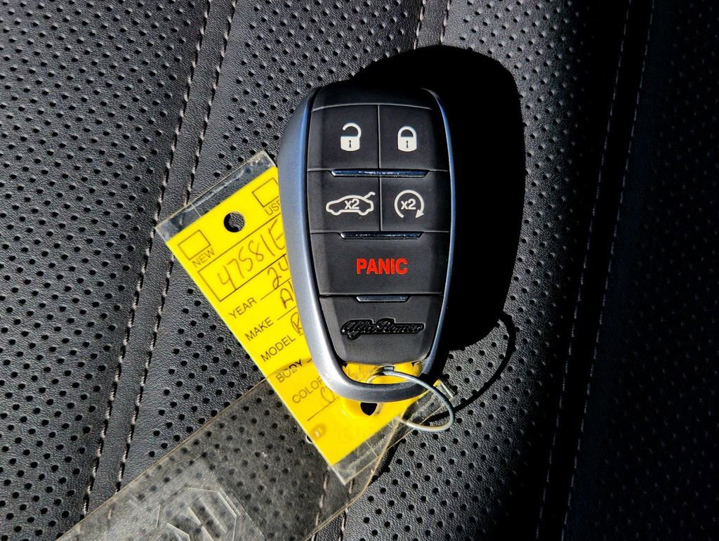 Used 2024 Alfa Romeo Tonale Ti w/ Premium Interior Package image 29