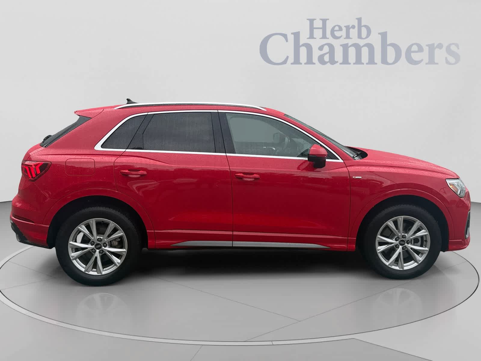 Used 2022 Audi Q3 2.0T Premium Plus w/ Premium Plus Package AWD/4WD image 12