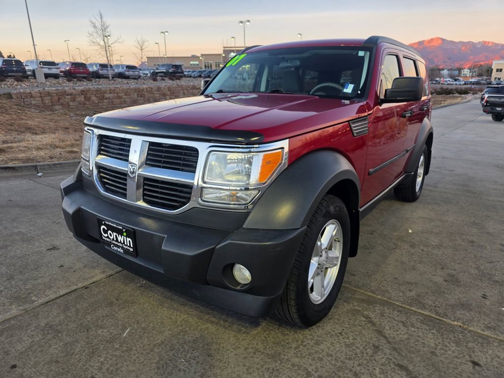 Used 2007 Dodge Nitro SXT image 3