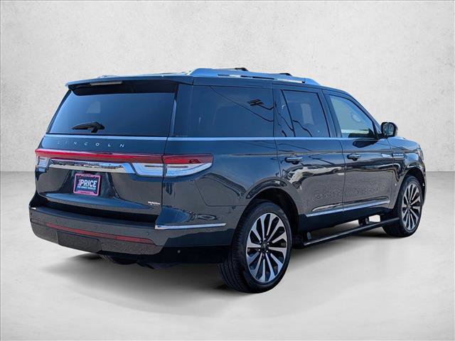 Used 2024 Lincoln Navigator Reserve image 5