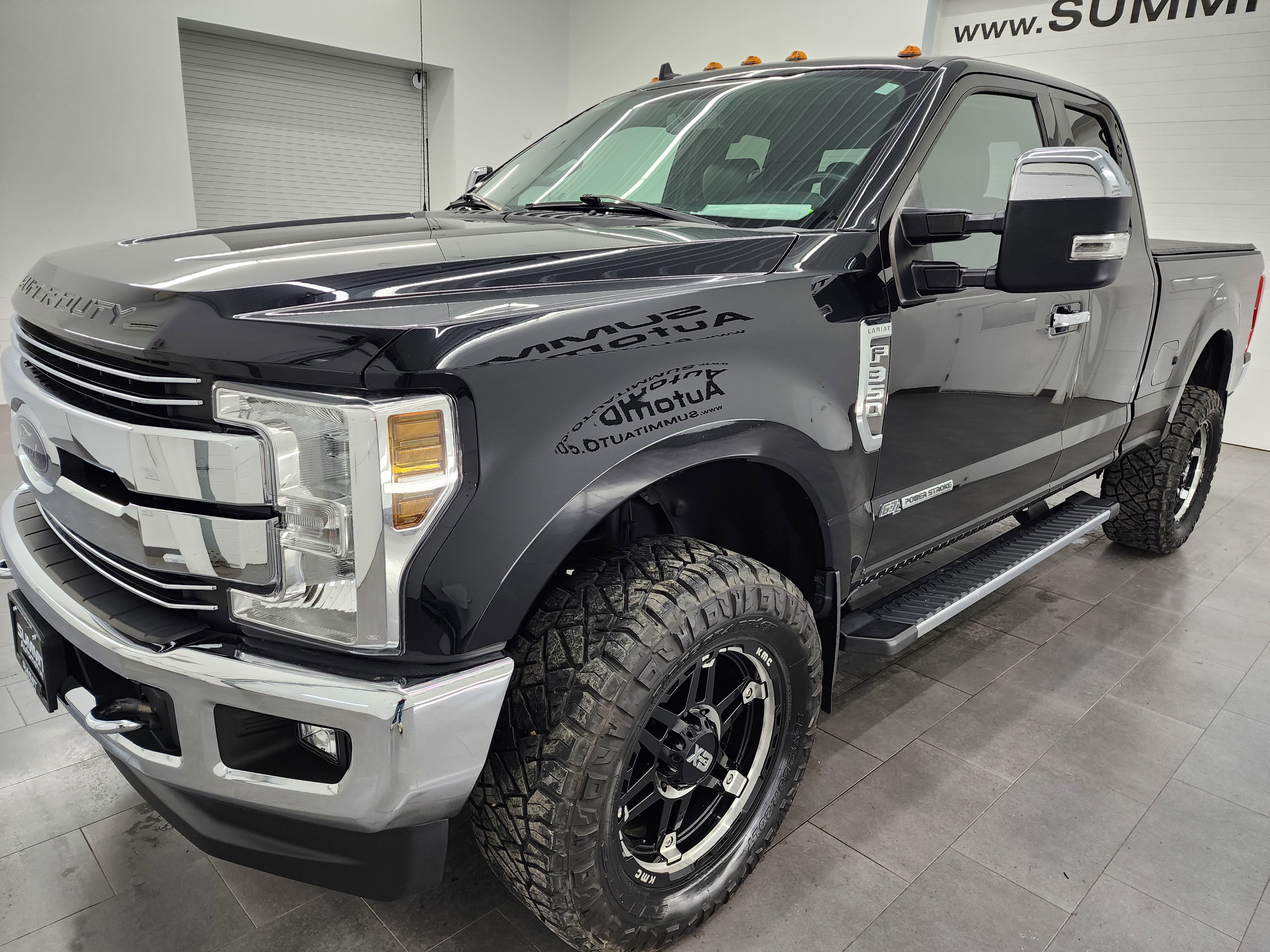 Used 2019 Ford F350 Lariat w/ Chrome Package image 7