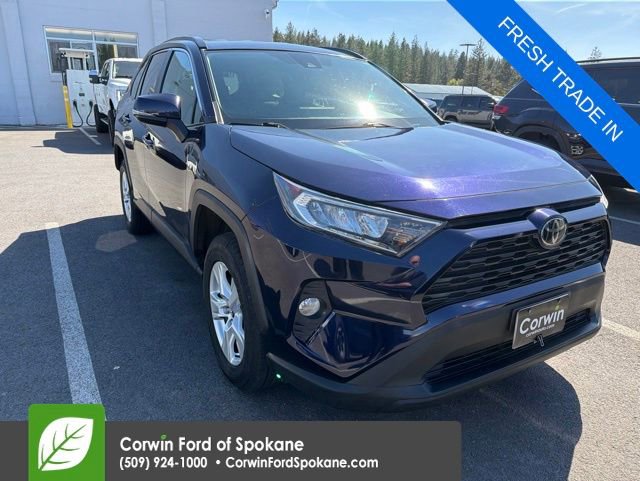 Used 2021 Toyota RAV4 XLE AWD/4WD image 1
