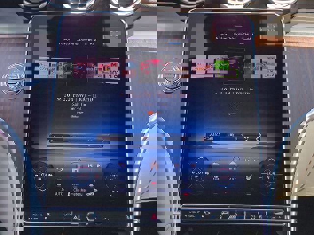 Used 2025 Mercedes-Benz C 300 Sedan image 17