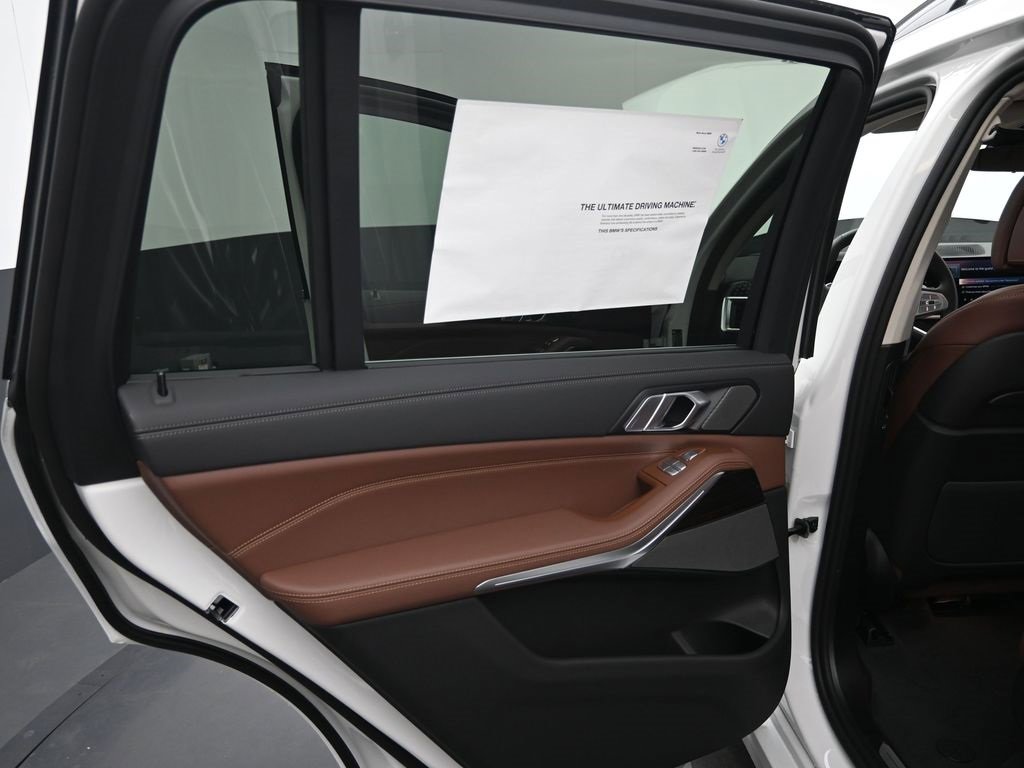 New 2026 BMW X7 xDrive40i image 31