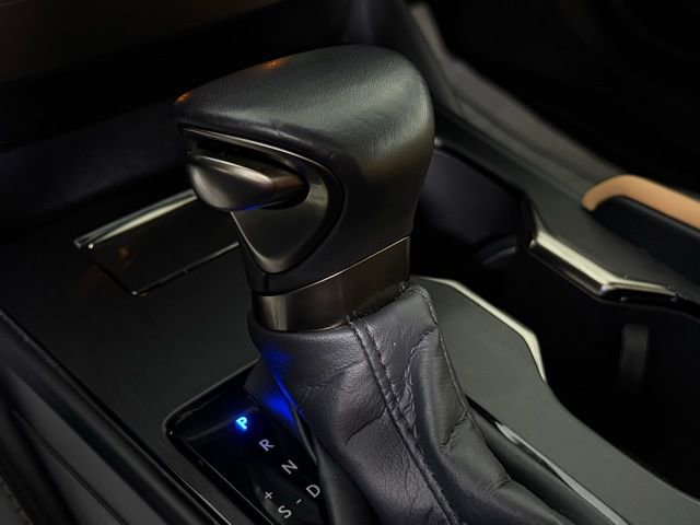 Used 2025 Lexus ES 300h w/ Premium Package image 28