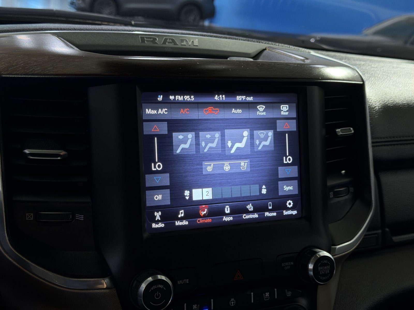 Used 2021 RAM 1500 Laramie AWD/4WD image 21