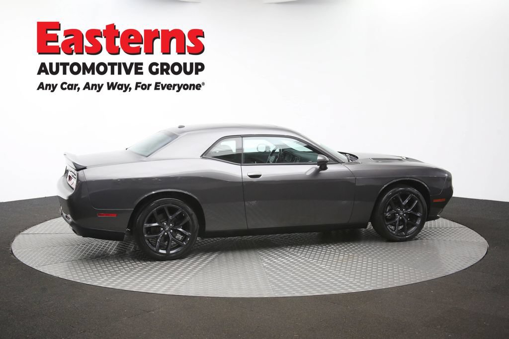 Used 2022 Dodge Challenger SXT w/ Driver Convenience Group RWD image 41