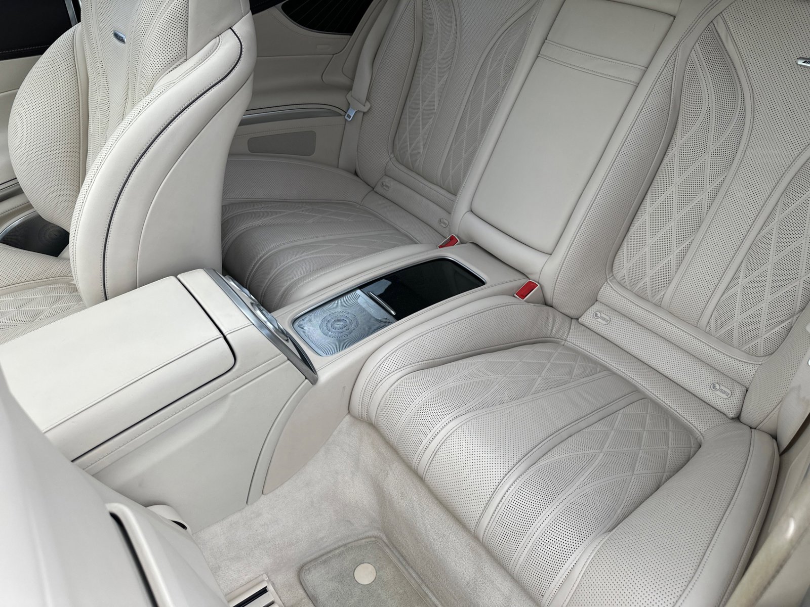 Used 2016 Mercedes-Benz S 63 AMG 4MATIC Coupe image 36