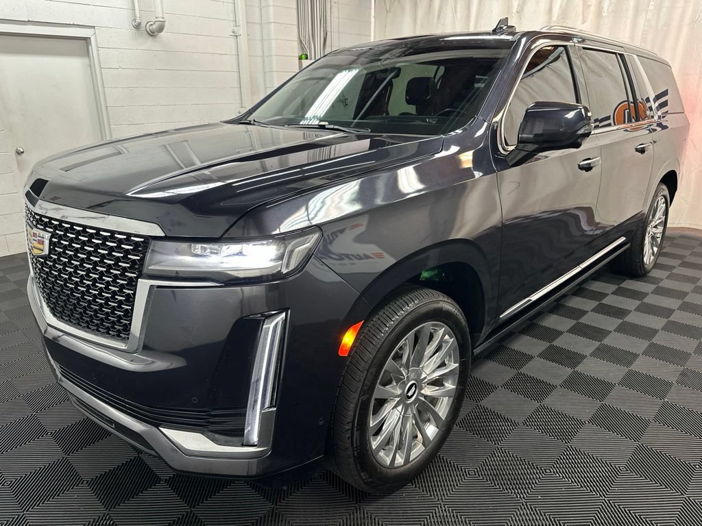 Used 2024 Cadillac Escalade ESV Premium Luxury w/ Performance Package AWD/4WD image 4