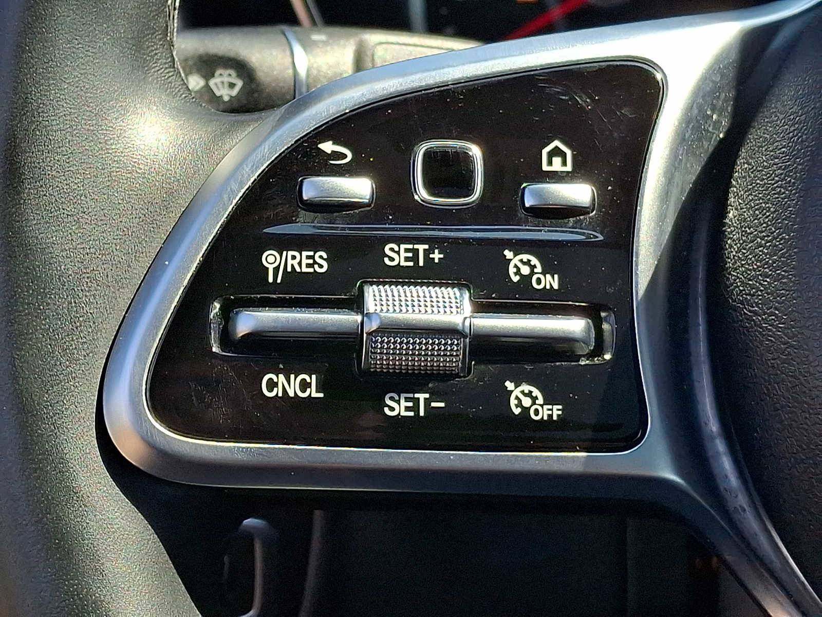 Used 2019 Mercedes-Benz C 300 4MATIC Sedan image 17