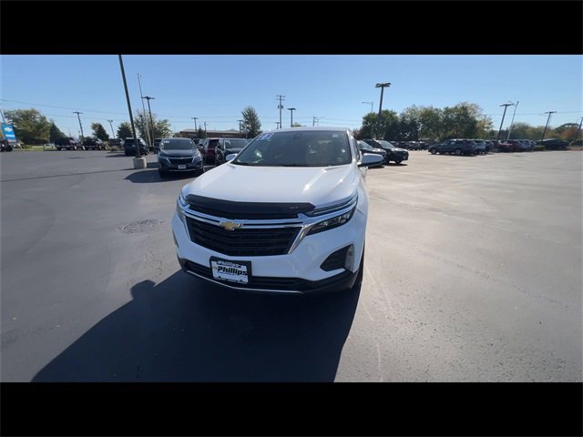 Used 2023 Chevrolet Equinox LT image 3