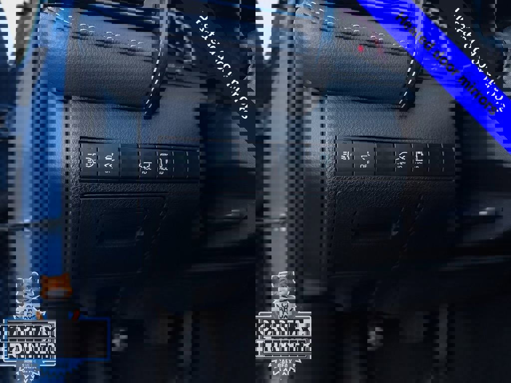 Used 2024 Toyota Camry SE image 13