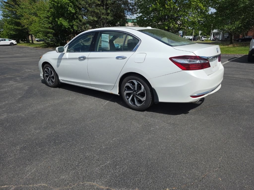 Used 2017 Honda Accord EX-L image 5