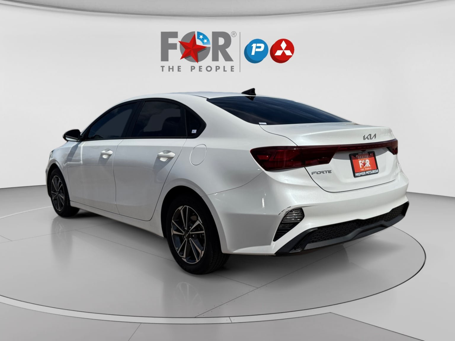 Used 2024 Kia Forte LXS FWD image 3