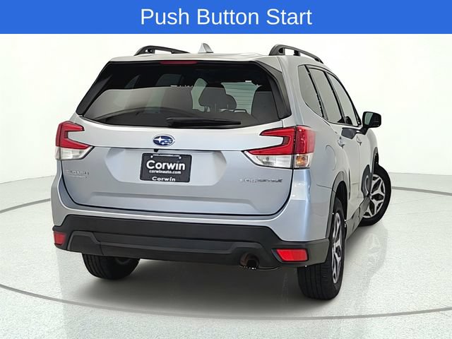 Used 2023 Subaru Forester Premium AWD/4WD image 5