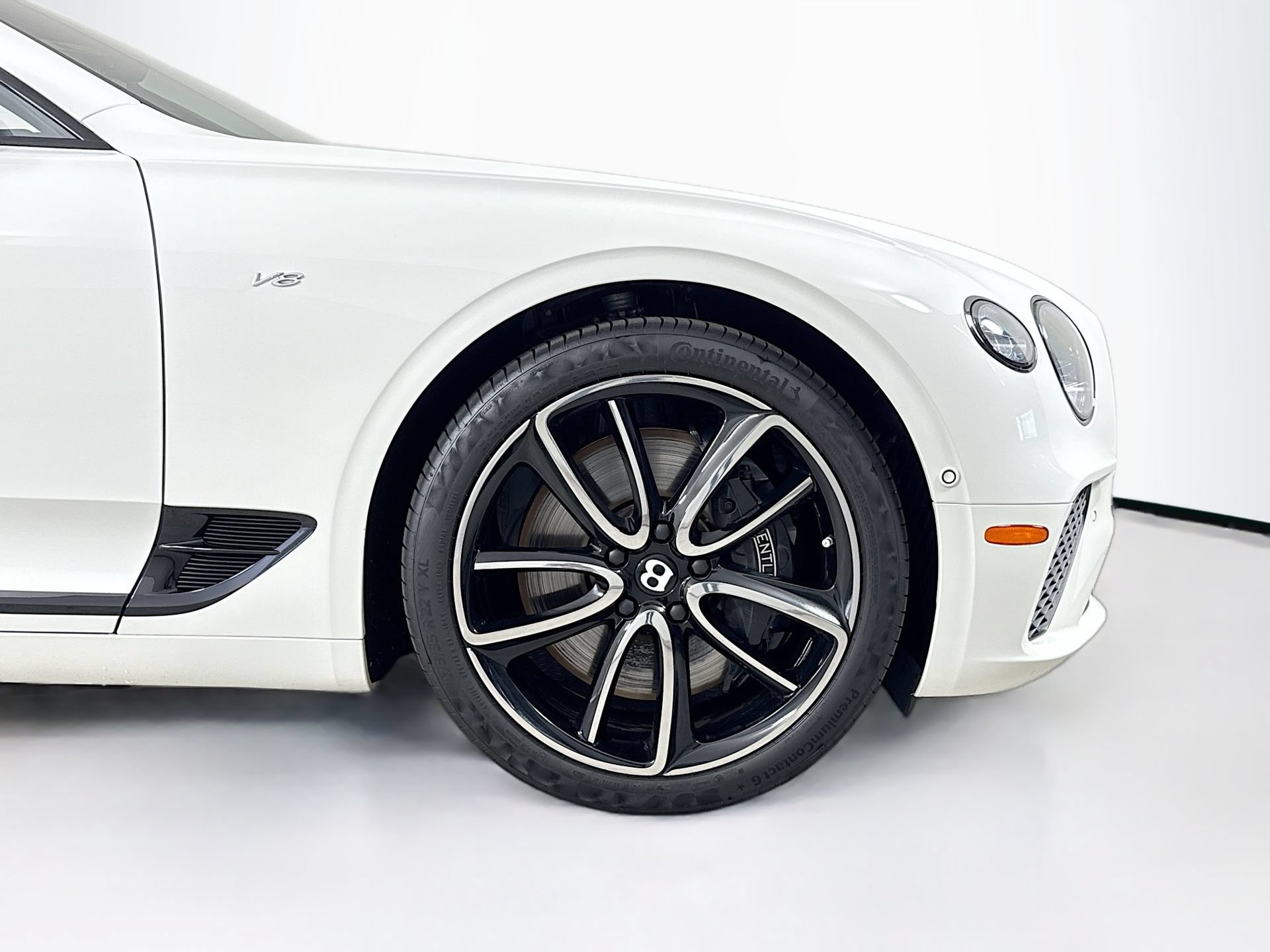 Used 2020 Bentley Continental GT AWD/4WD image 28