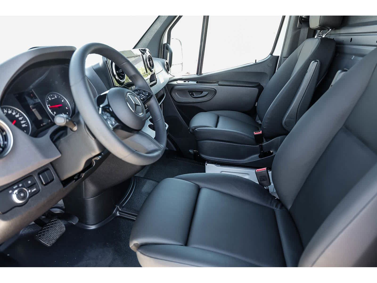 New 2026 Mercedes-Benz Sprinter 2500 image 17