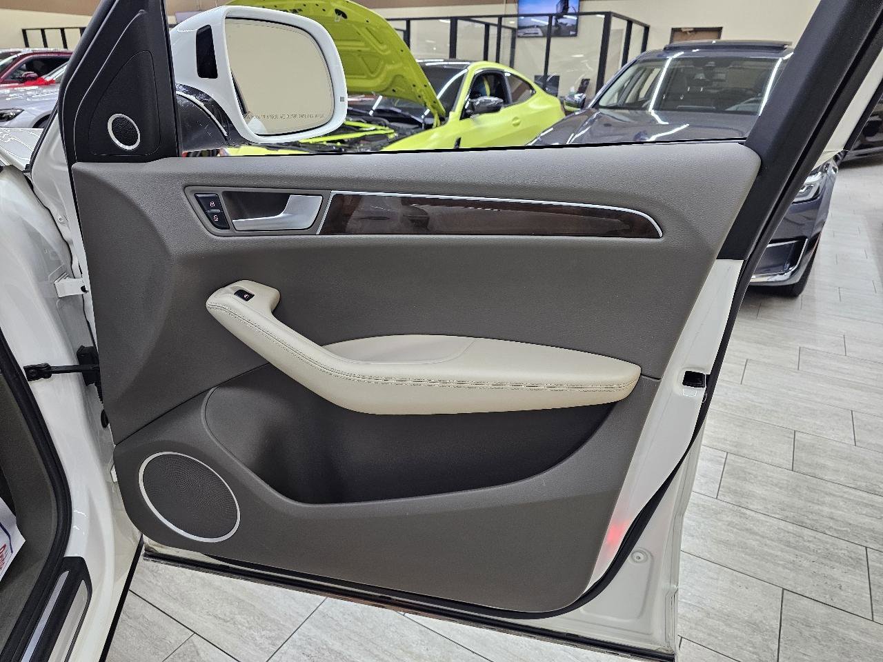 Used 2011 Audi Q5 3.2 Prestige image 35