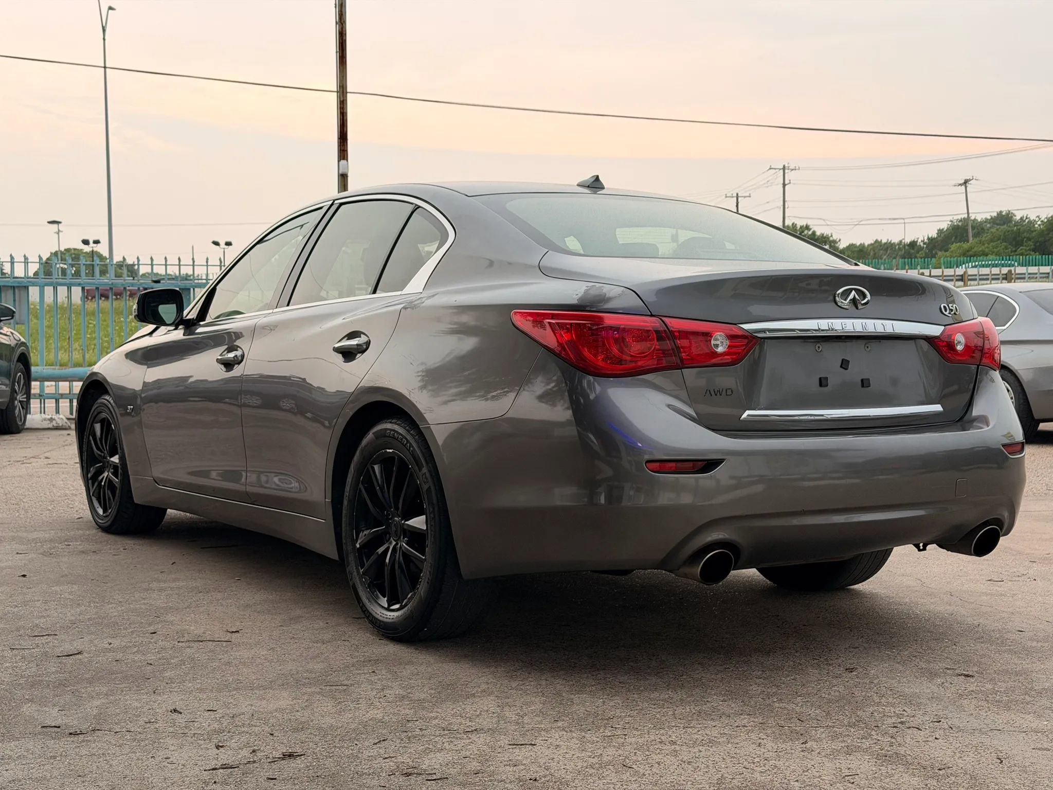 Used 2015 INFINITI Q50 Premium w/ Navigation Package AWD/4WD image 5