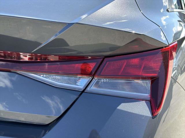 Certified 2023 Hyundai Elantra SEL w/ Convenience Package image 10