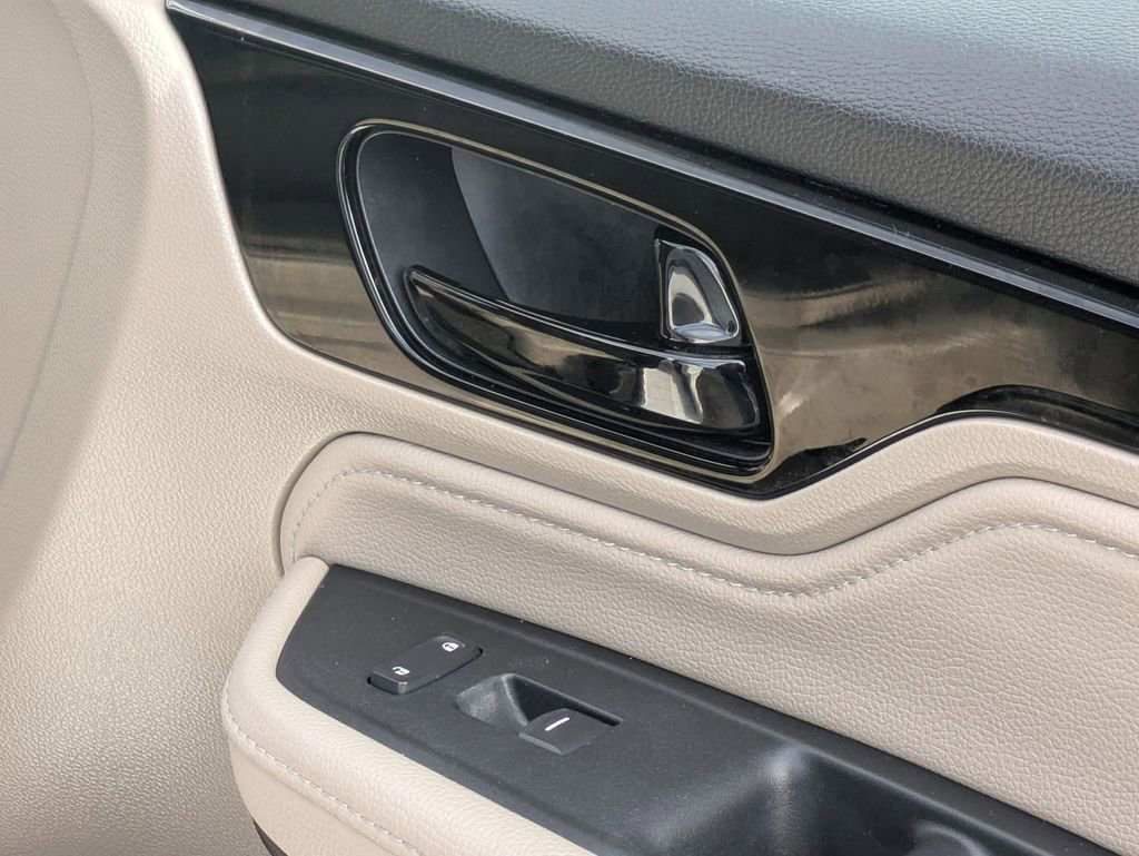 Used 2024 Honda Odyssey Elite image 35