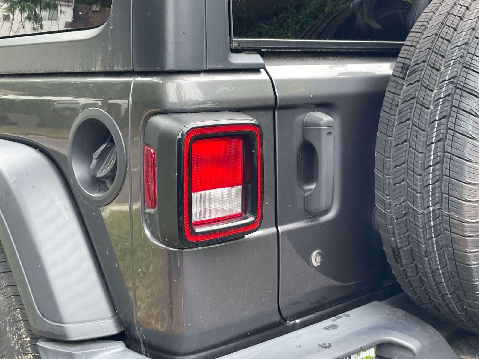 Used 2022 Jeep Wrangler Unlimited Sport AWD/4WD image 10