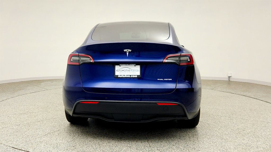 Used 2022 Tesla Model Y Long Range AWD/4WD image 6