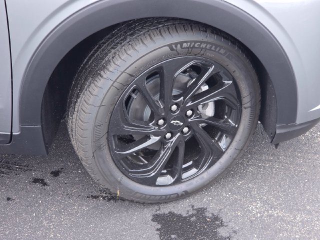 New 2027 Chevrolet Bolt RS w/ LPO, All-Weather Package FWD image 21