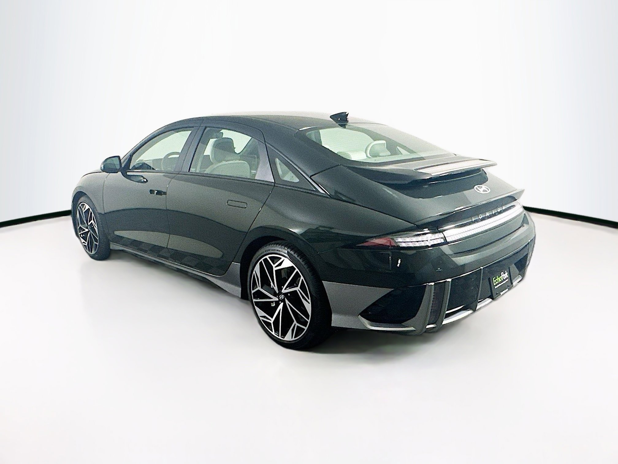 Used 2024 Hyundai Ioniq 6 SEL image 5