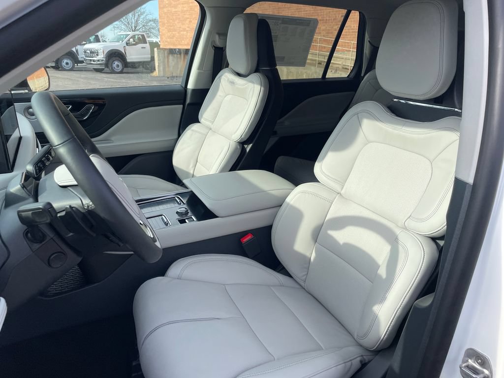 New 2026 Lincoln Aviator Reserve AWD/4WD image 5