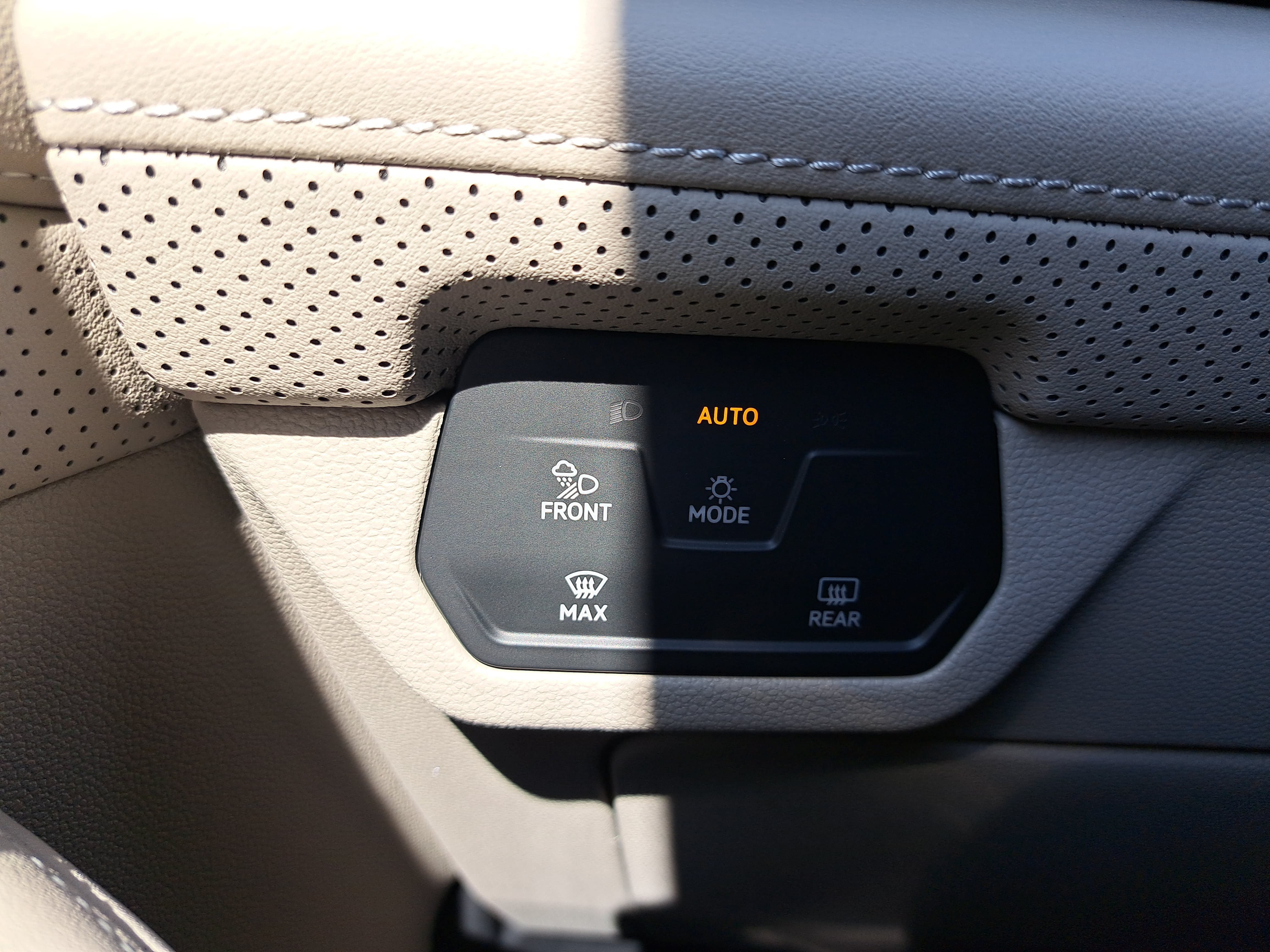 New 2026 Volkswagen Atlas SE AWD/4WD image 25