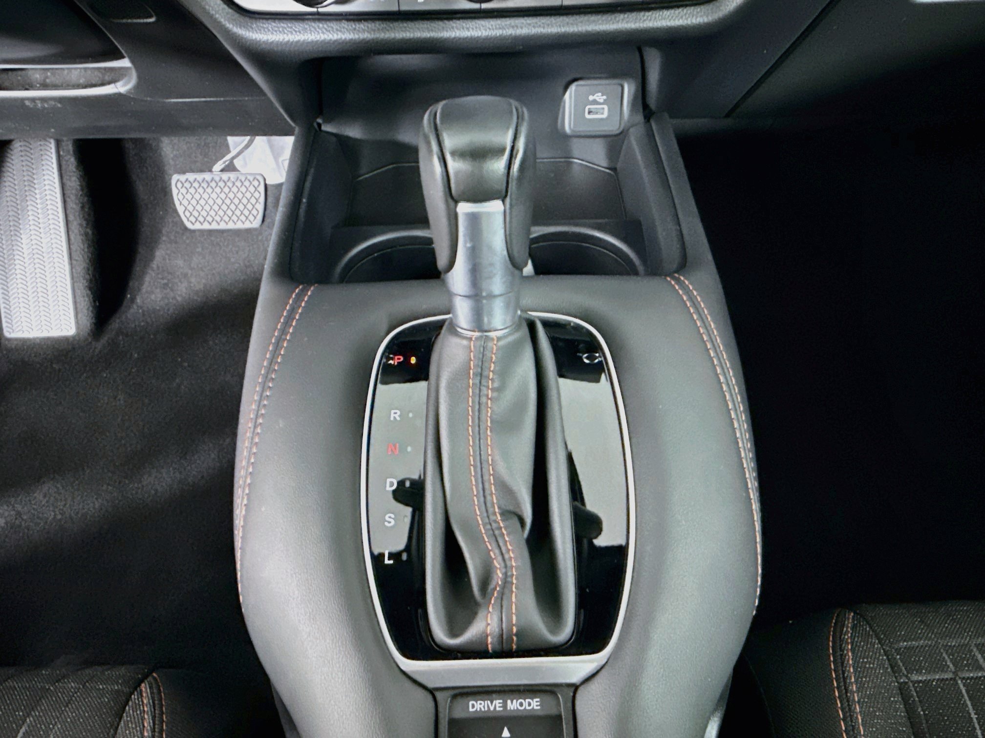 Used 2025 Honda HR-V Sport image 16