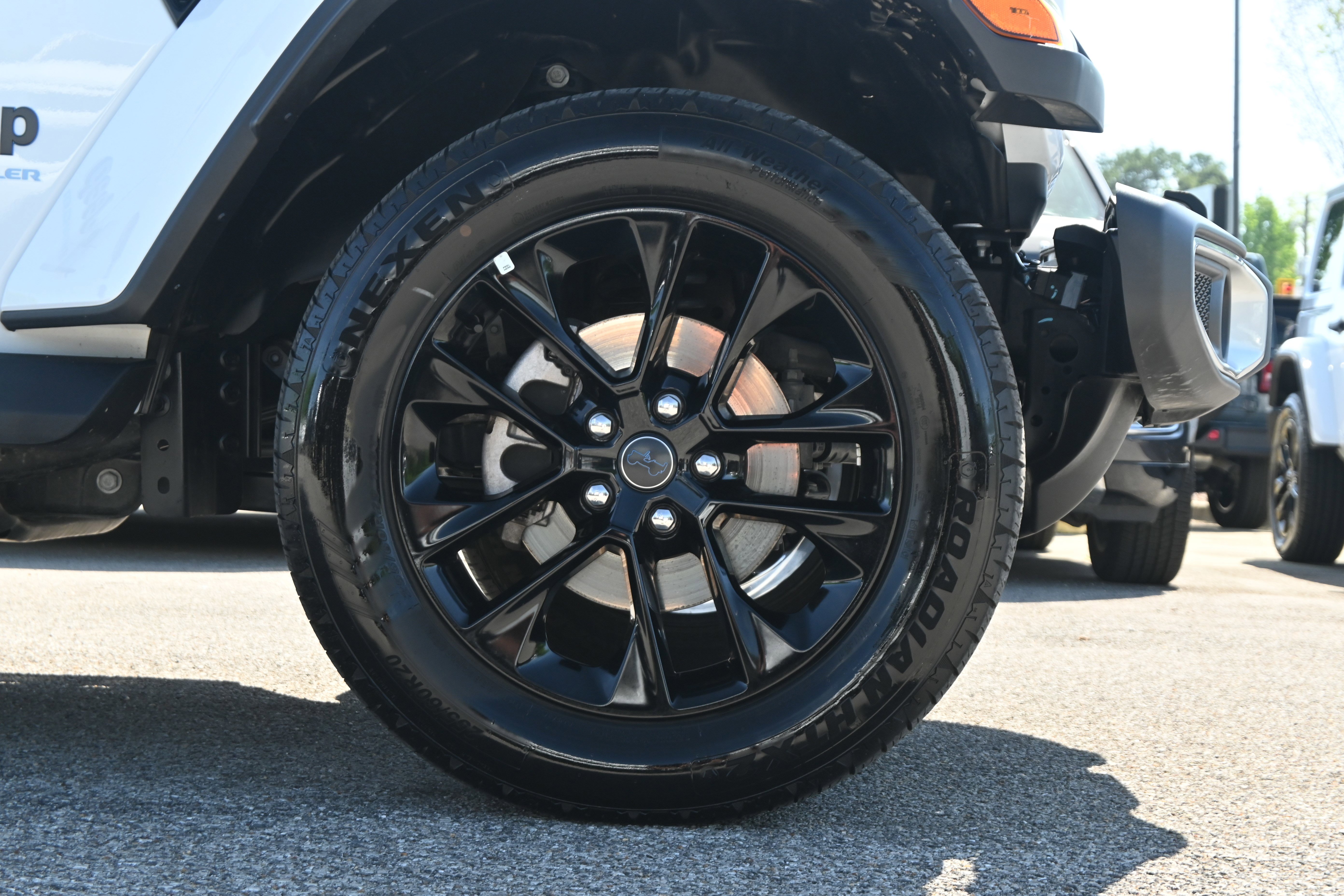 Used 2025 Jeep Wrangler Unlimited Sahara AWD/4WD image 13