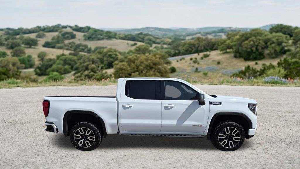Used 2025 GMC Sierra 1500 AT4 w/ AT4 Premium Package AWD/4WD image 12