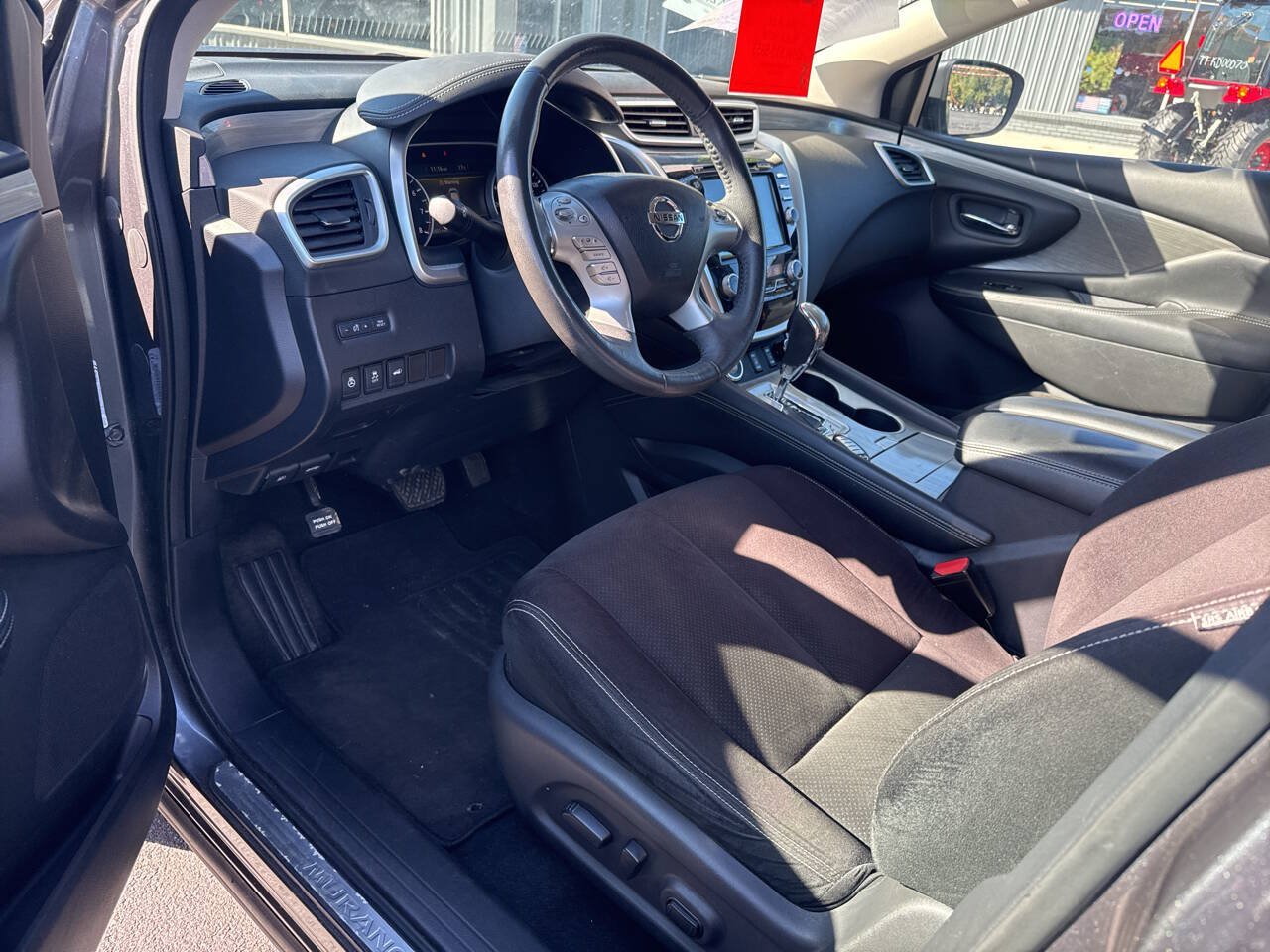 Used 2017 Nissan Murano SV AWD/4WD image 16