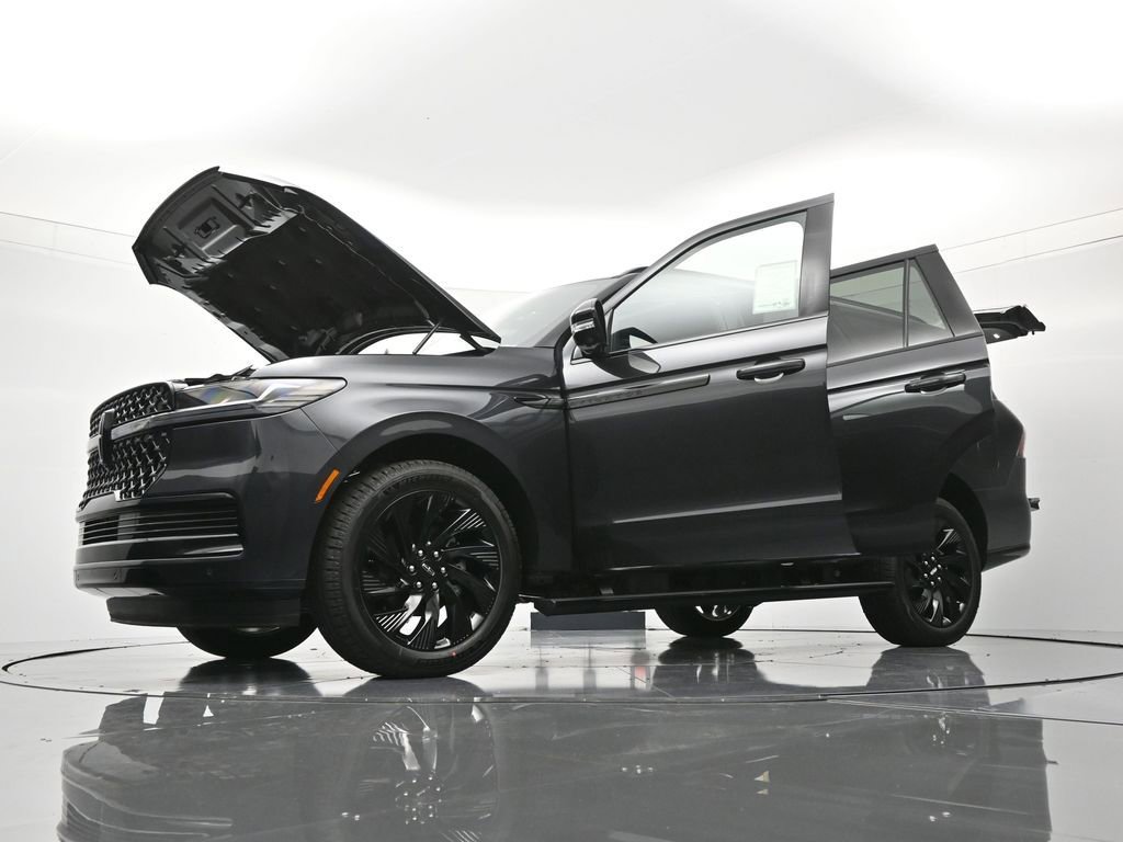 New 2026 Lincoln Navigator Reserve AWD/4WD image 50