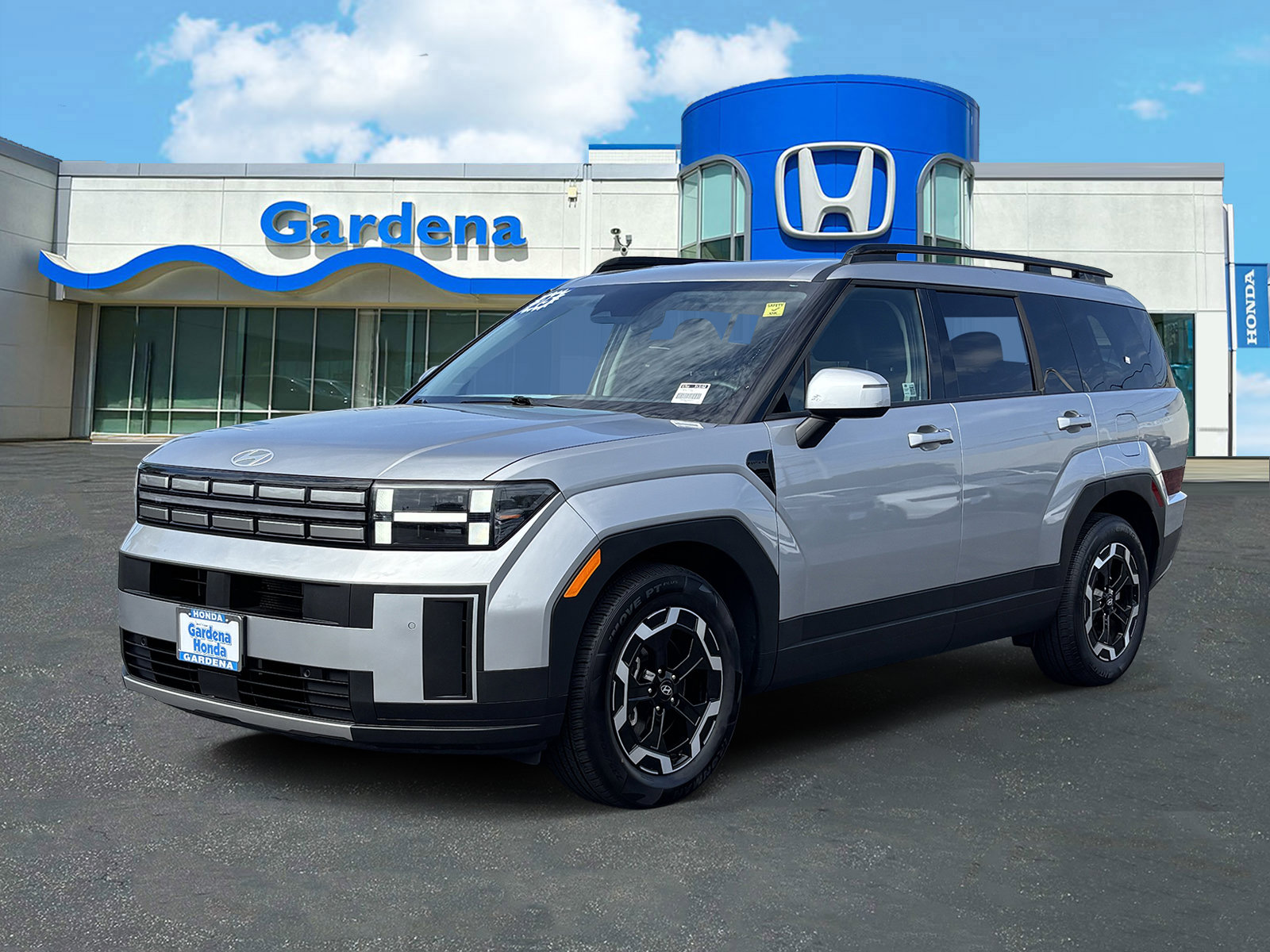Used 2025 Hyundai Santa Fe SEL FWD image 3